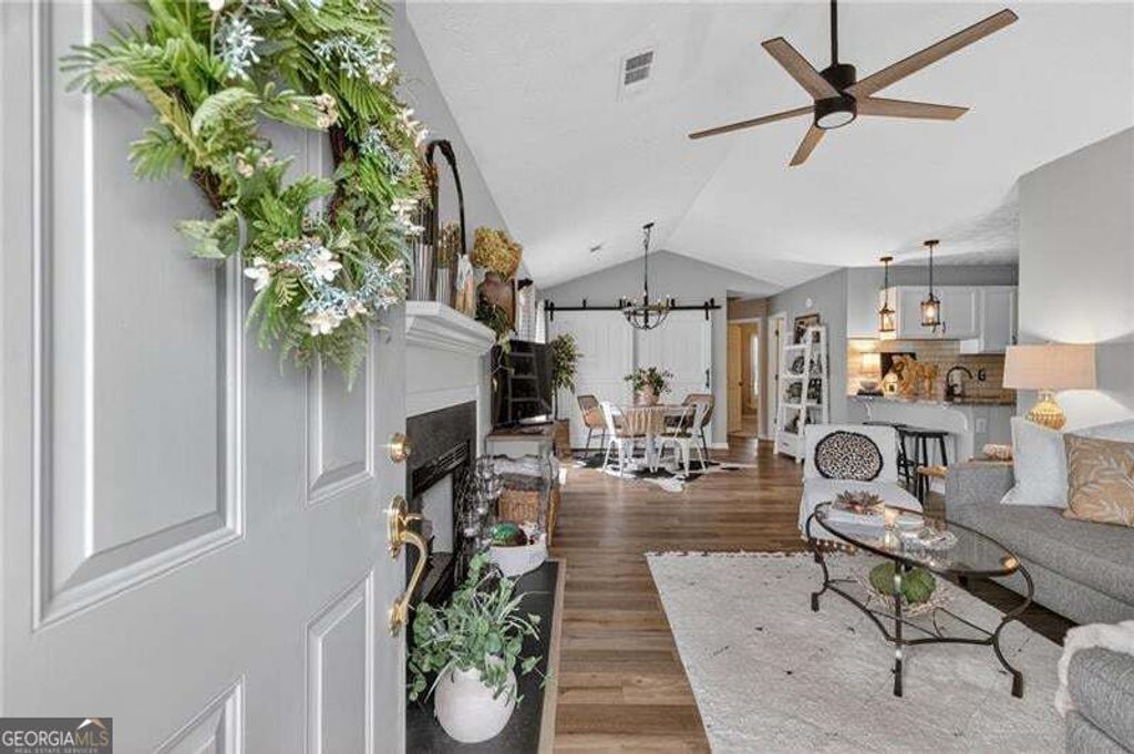 513 Stanford Place, Woodstock, GA 30188 — photo 4