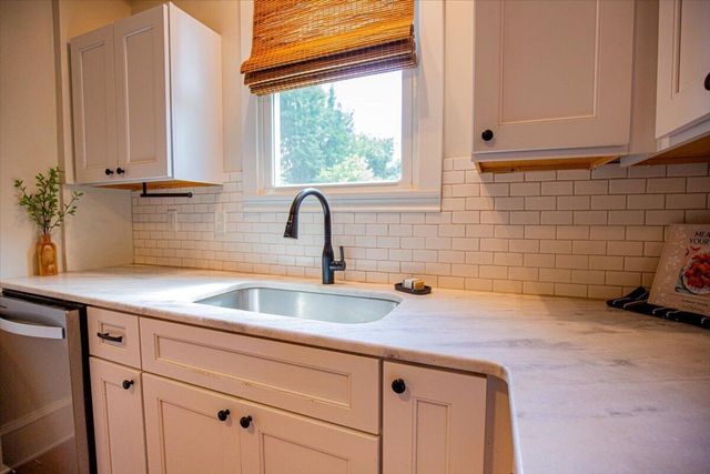 2446 Montvale RD SW, Roanoke, VA 24015