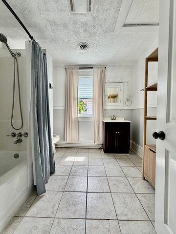 2446 Montvale RD SW, Roanoke, VA 24015