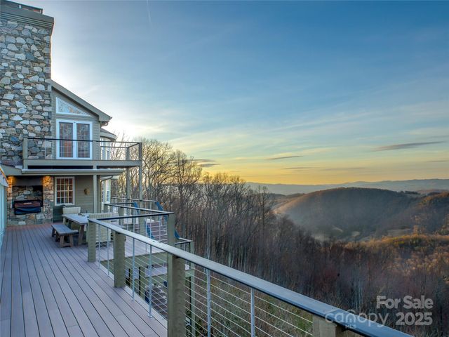 35 Peach Knob Drive, Asheville, NC 28804
