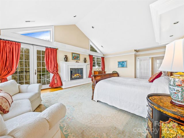 35 Peach Knob Drive, Asheville, NC 28804