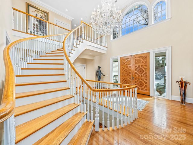 35 Peach Knob Drive, Asheville, NC 28804