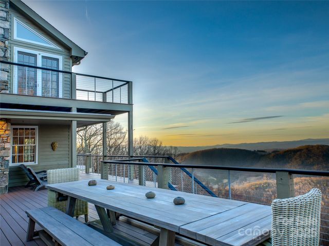 35 Peach Knob Drive, Asheville, NC 28804