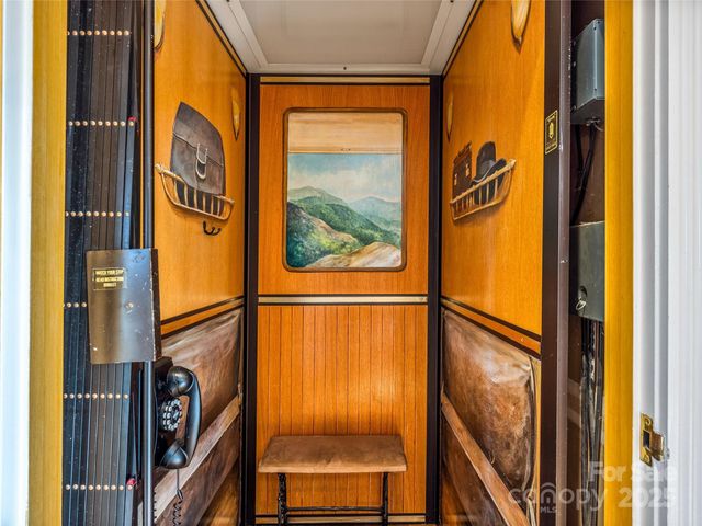 35 Peach Knob Drive, Asheville, NC 28804