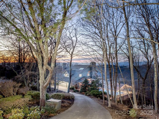 35 Peach Knob Drive, Asheville, NC 28804