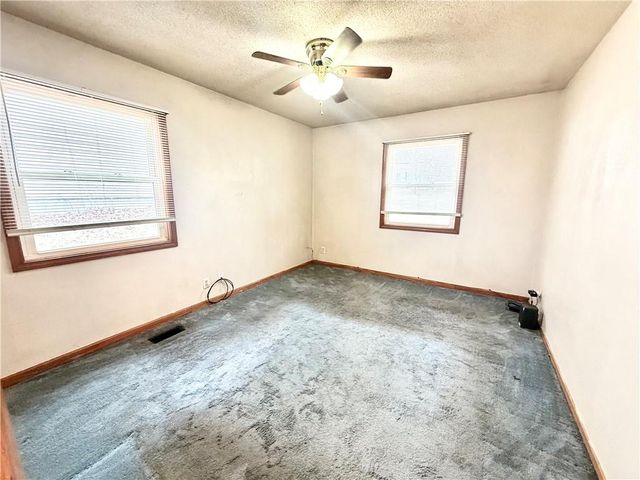 720 W Cooper Street, Maryville, MO 64468