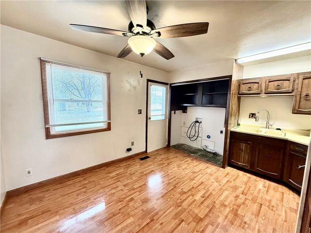 720 W Cooper Street, Maryville, MO 64468