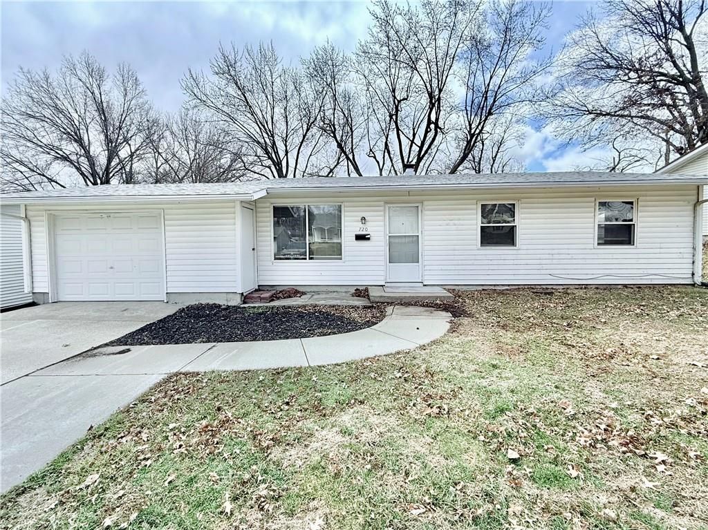 720 W Cooper Street, Maryville, MO 64468