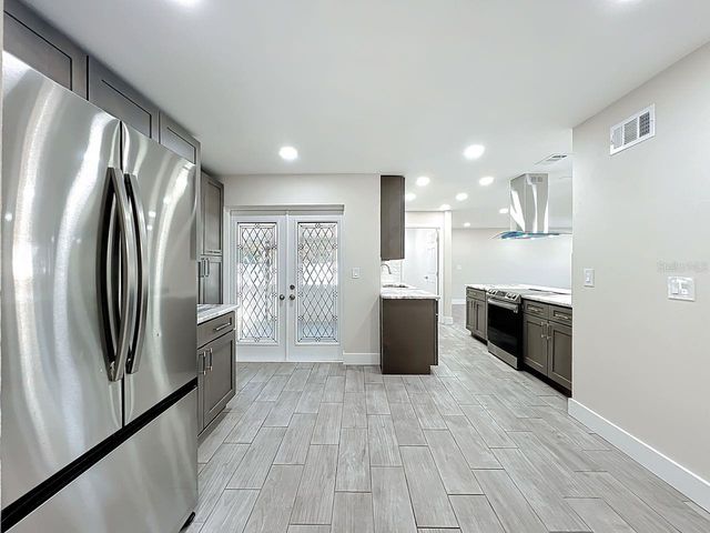 459 LONGWOOD CIRCLE, Longwood, FL 32750