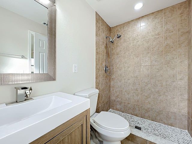 459 LONGWOOD CIRCLE, Longwood, FL 32750