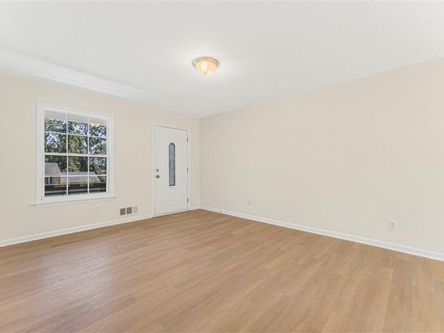 6371 Westbury Road, Riverdale, GA 30274