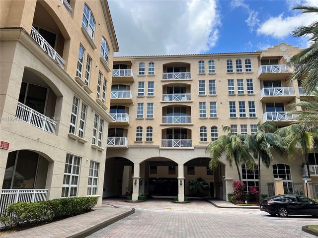 3001 NE 185th Street 122, Aventura, FL 33180
