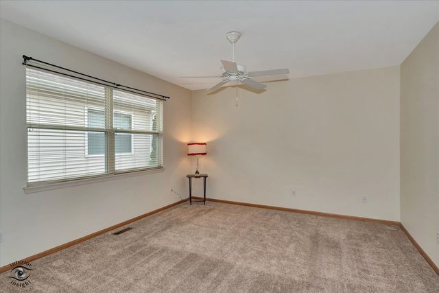 670 S Wellston Lane, Romeoville, IL 60446