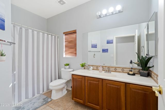 8379 W Avecenna Street, Tucson, AZ 85757