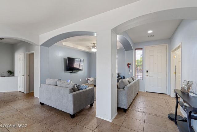 8379 W Avecenna Street, Tucson, AZ 85757