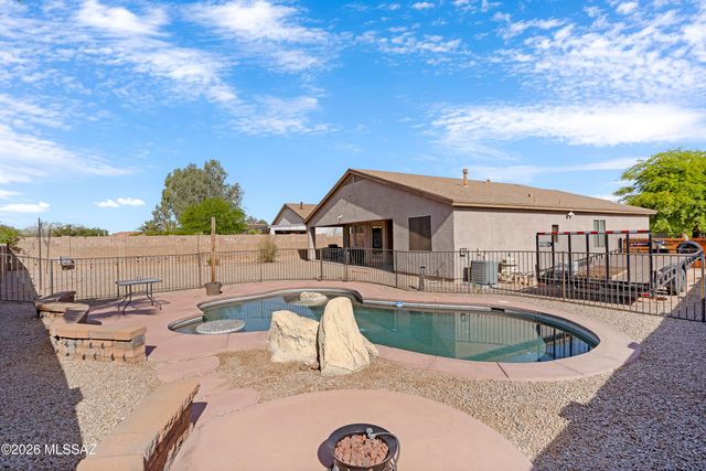 8379 W Avecenna Street, Tucson, AZ 85757