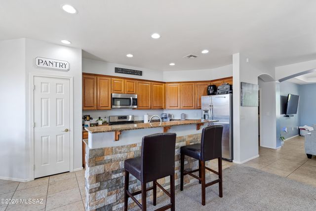 8379 W Avecenna Street, Tucson, AZ 85757