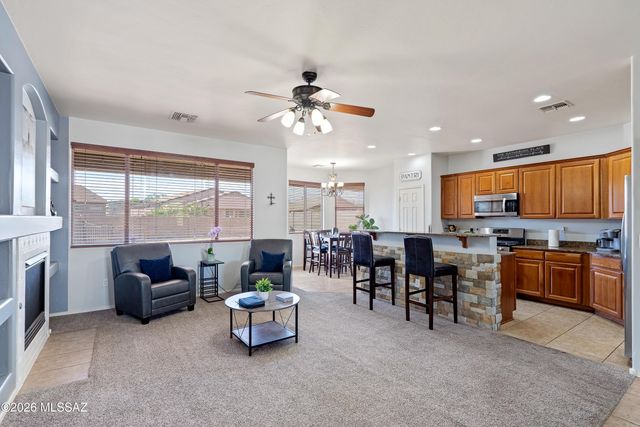 8379 W Avecenna Street, Tucson, AZ 85757