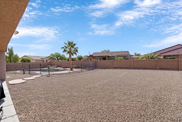 8379 W Avecenna Street, Tucson, AZ 85757