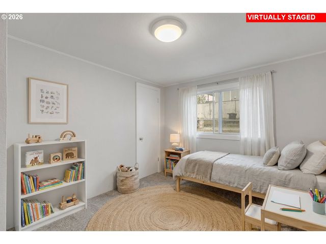 148 Se HOUCK Ave, Roseburg, OR 97470