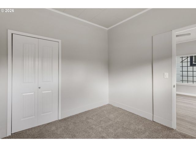 148 Se HOUCK Ave, Roseburg, OR 97470