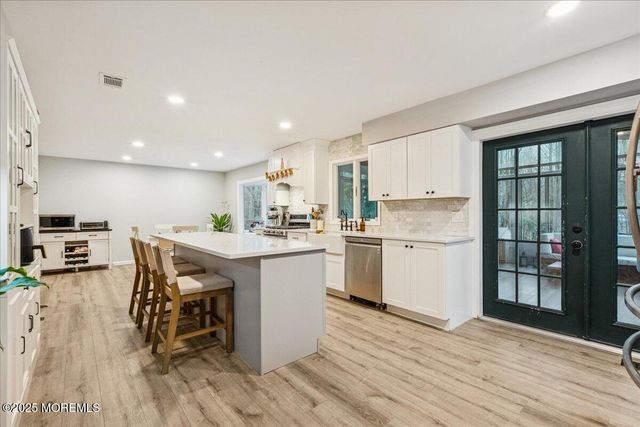 54 Tracy Drive, Manalapan, NJ 07726