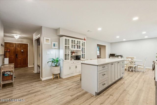 54 Tracy Drive, Manalapan, NJ 07726