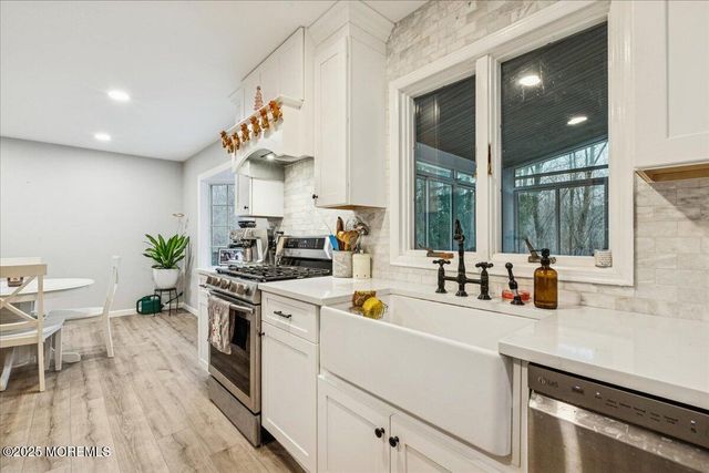 54 Tracy Drive, Manalapan, NJ 07726