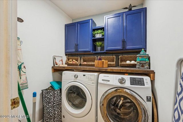 54 Tracy Drive, Manalapan, NJ 07726