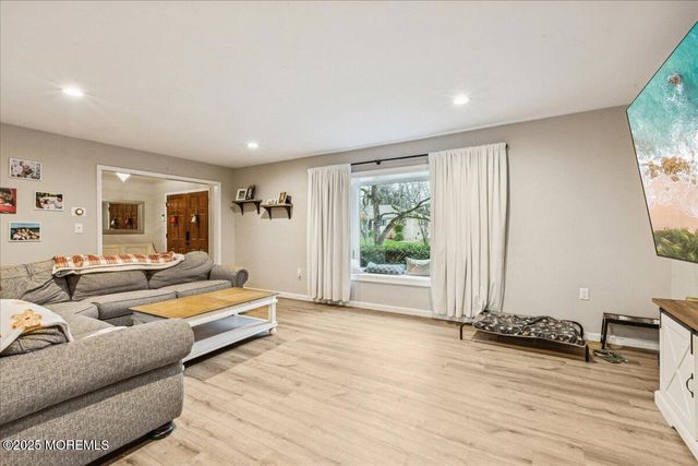 54 Tracy Drive, Manalapan, NJ 07726