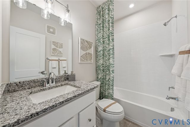 10133 Five Iron Run, Midlothian, VA 23112