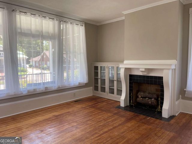 316 College Street, Carrollton, GA 30117