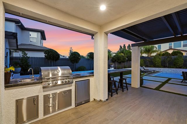 3083 Anastasia Way, Lincoln, CA 95648