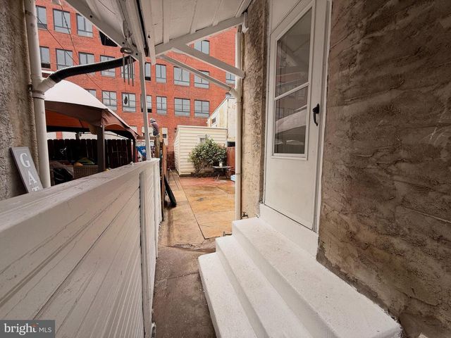 1136 N 10TH ST, Reading, PA 19604