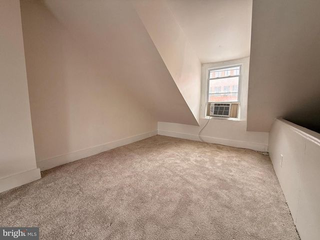 1136 N 10TH ST, Reading, PA 19604