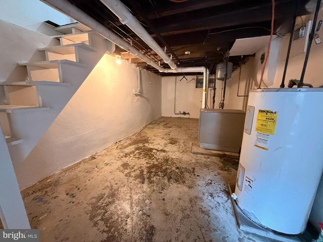 1136 N 10TH ST, Reading, PA 19604