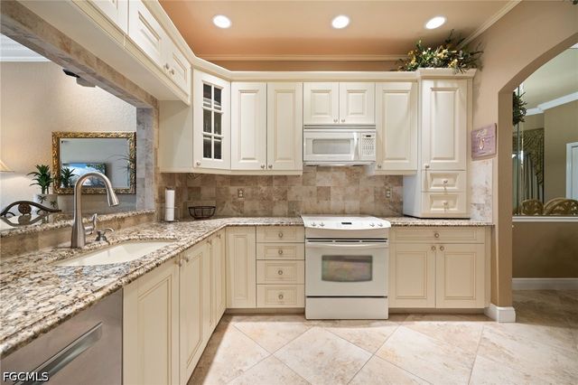 18092 San Carlos BLVD 915, Fort Myers Beach, FL 33931