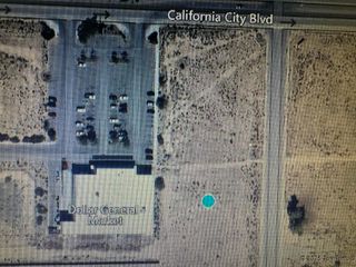 Village Pkwy, California City, CA 93505