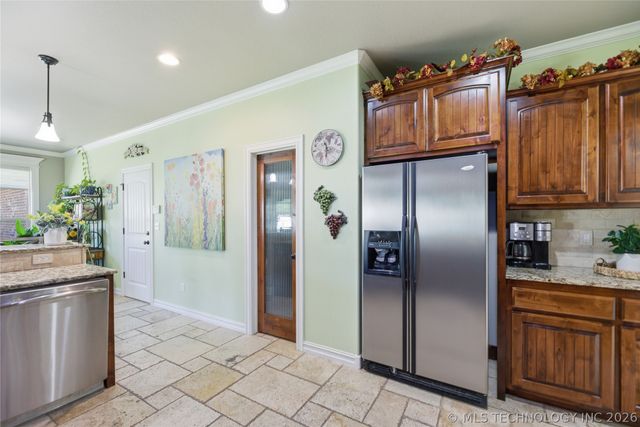 16657 E 79th Street North, Owasso, OK 74055