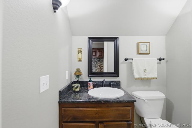16657 E 79th Street North, Owasso, OK 74055