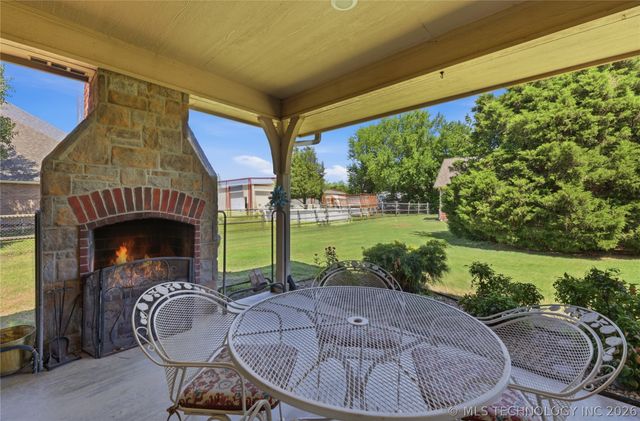 16657 E 79th Street North, Owasso, OK 74055