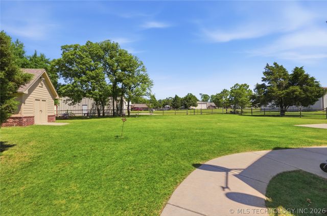 16657 E 79th Street North, Owasso, OK 74055