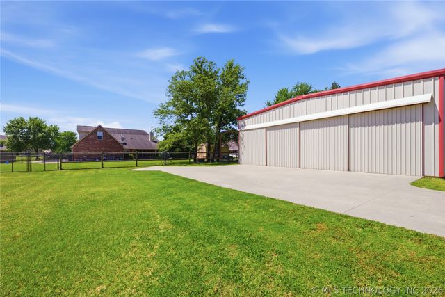 16657 E 79th Street North, Owasso, OK 74055