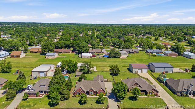 16657 E 79th Street North, Owasso, OK 74055