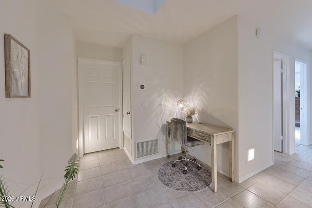 11515 N 91st Street 235, Scottsdale, AZ 85260