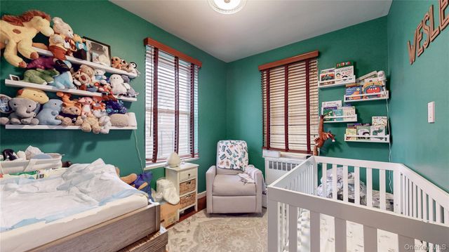 67-38 108th Street C17, Forest Hills, NY 11375