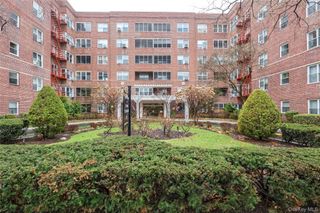 67-38 108th Street C17, Forest Hills, NY 11375