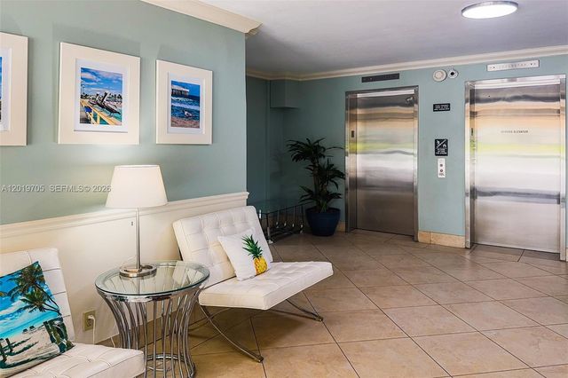 3200 N Palm Aire Dr 207, Pompano Beach, FL 33069
