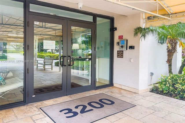 3200 N Palm Aire Dr 207, Pompano Beach, FL 33069