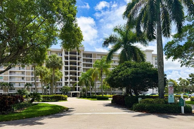 3200 N Palm Aire Dr 207, Pompano Beach, FL 33069
